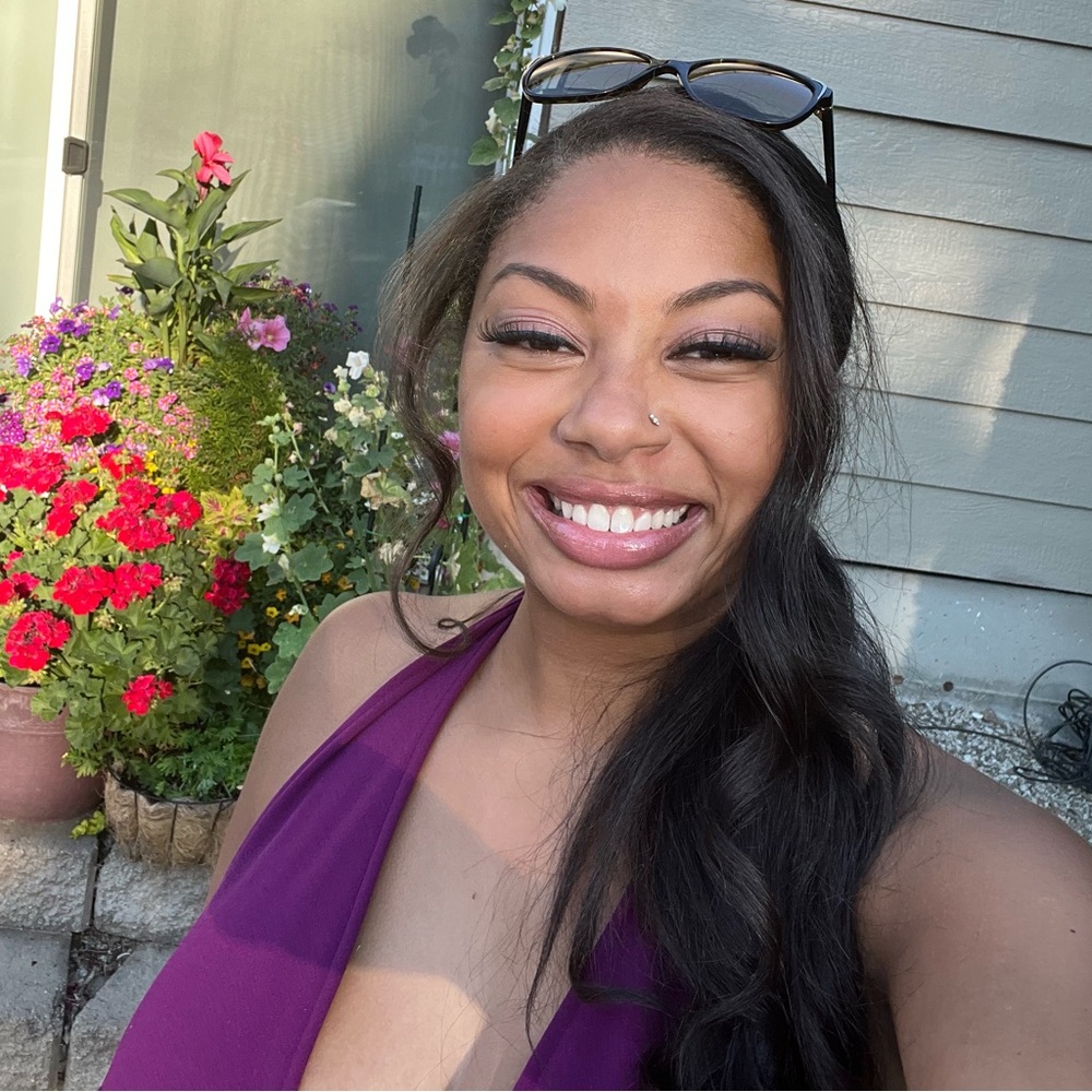 Meet your Posher, Makailah